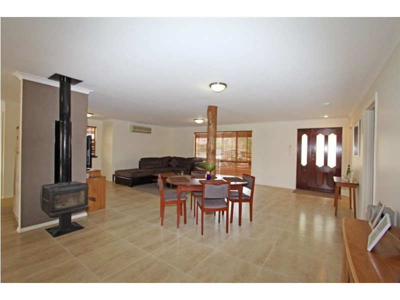 11 Lilystone Retreat, Erskine WA 6210