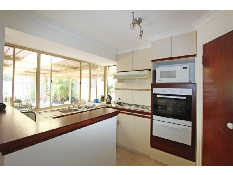 11 Lilystone Retreat, Erskine WA 6210
