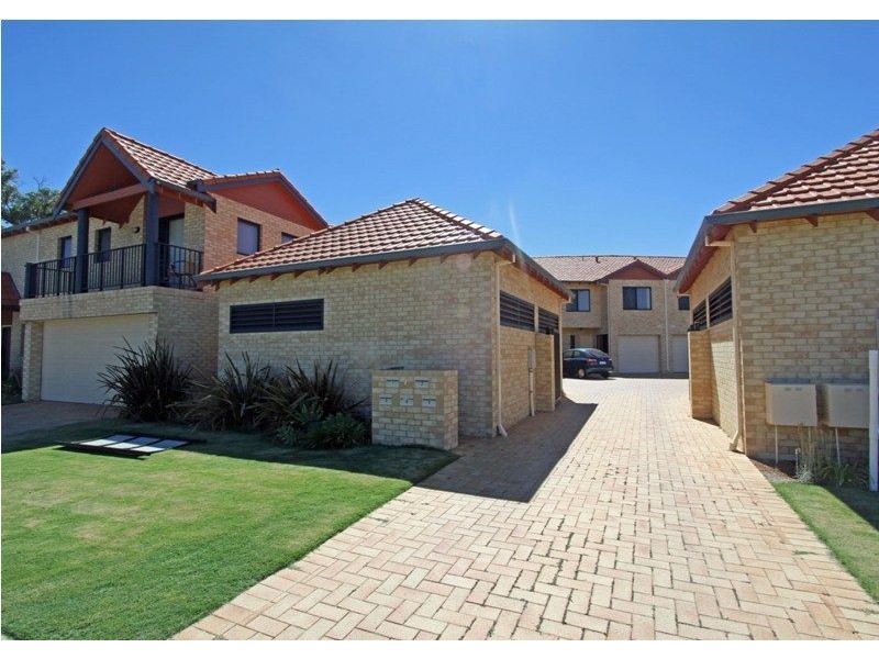 4/7 Bluerise Cove, Falcon WA 6210