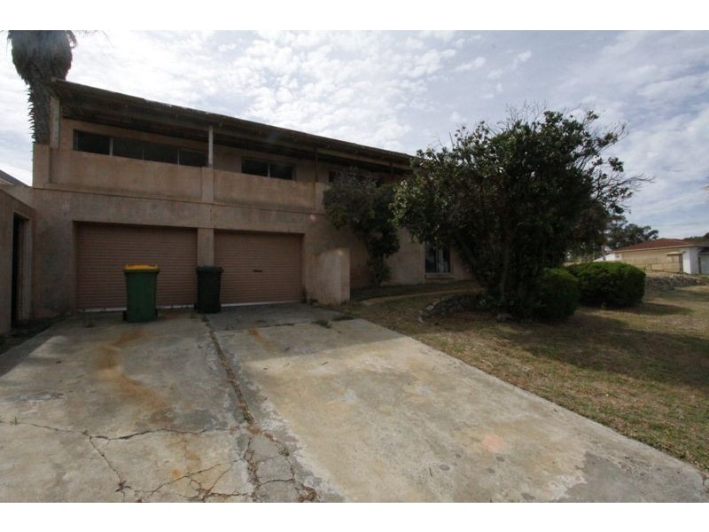 6 Minos Place, San Remo WA 6210