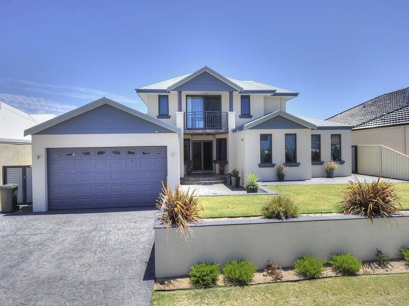 6 Guillardon Terrace, Madora Bay WA 6210