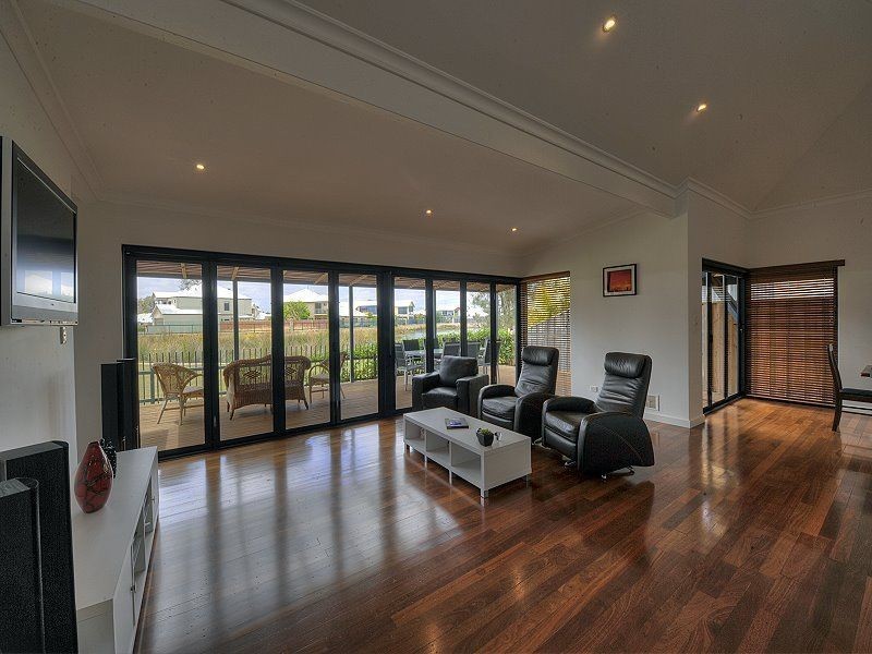 8 Cervantes Drive, Erskine WA 6210