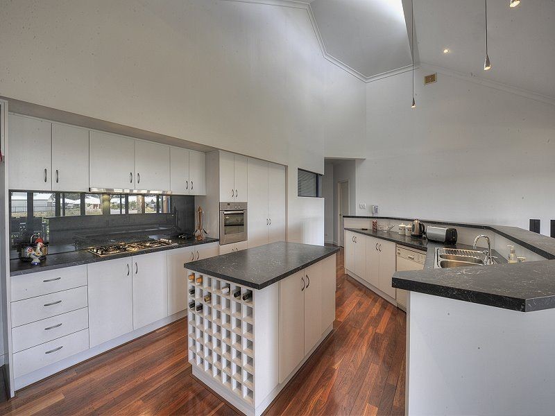 8 Cervantes Drive, Erskine WA 6210