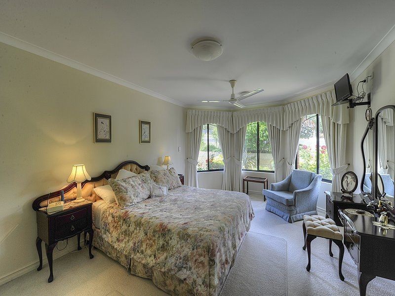 10 Parkridge Drive, Bouvard WA 6211