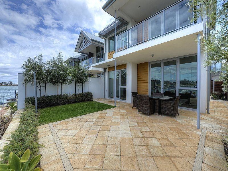 29 Tradewinds Retreat, Dudley Park WA 6210