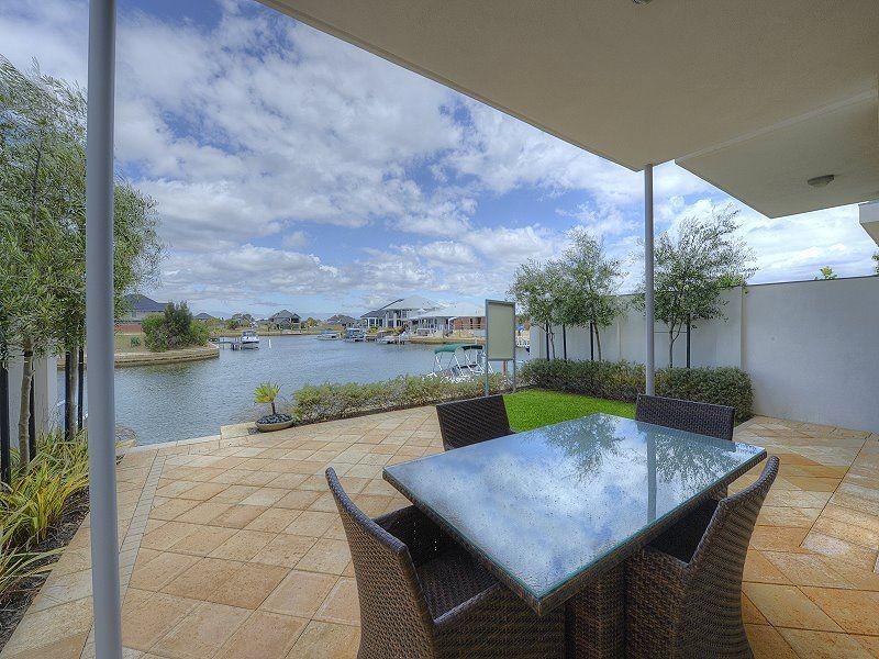 29 Tradewinds Retreat, Dudley Park WA 6210