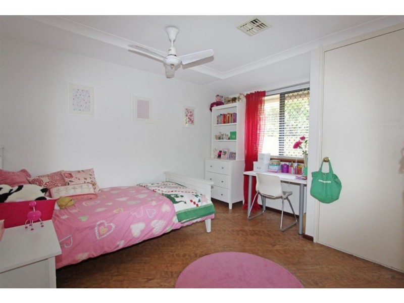 3 Columbia Close, Halls Head WA 6210
