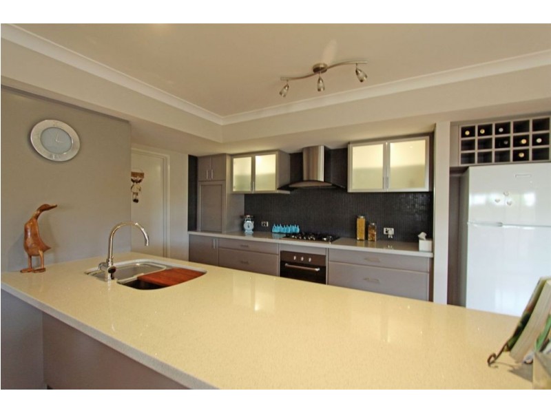 16 Shannon Road, Mandurah WA 6210