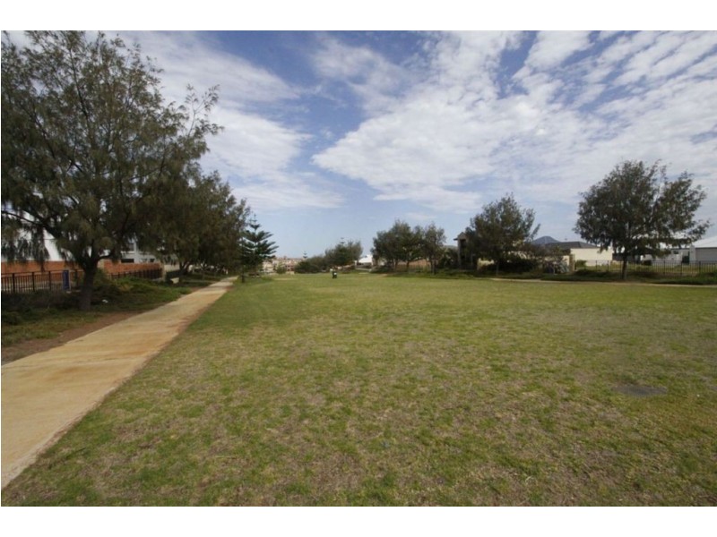 9 Crowsnest Terrace, Wannanup WA 6210
