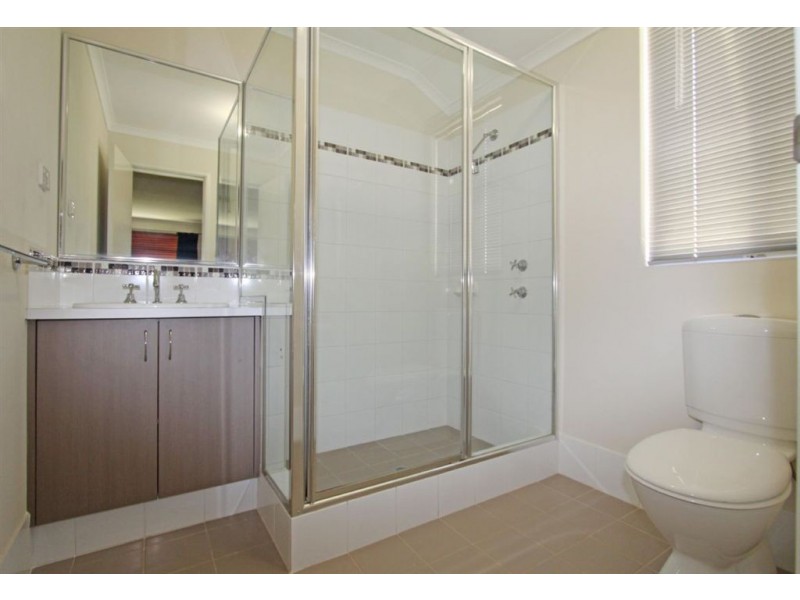 6 Salome Crescent, Lakelands WA 6180