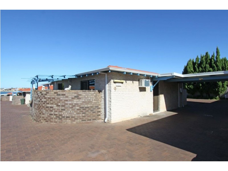 9/11 Leslie Street, Dudley Park WA 6210