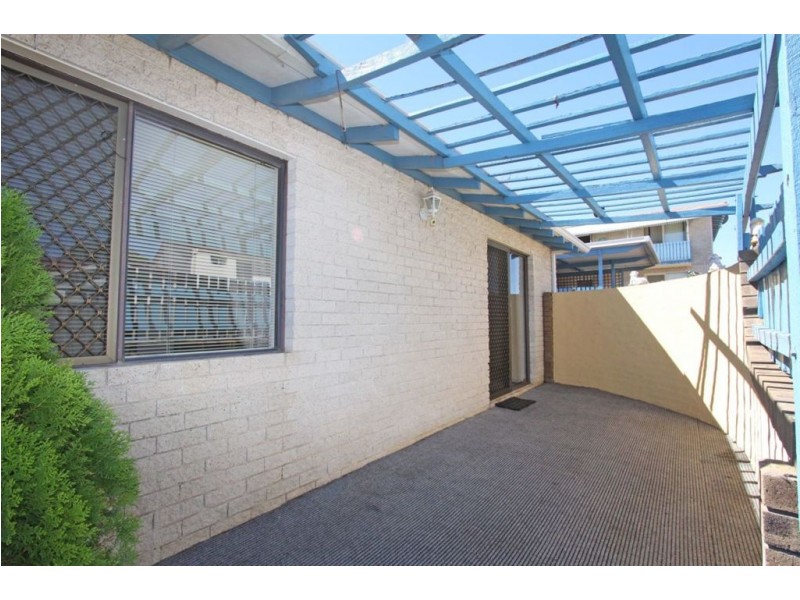 9/11 Leslie Street, Dudley Park WA 6210