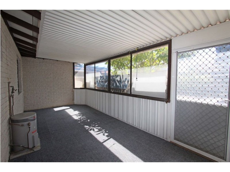 9/11 Leslie Street, Dudley Park WA 6210