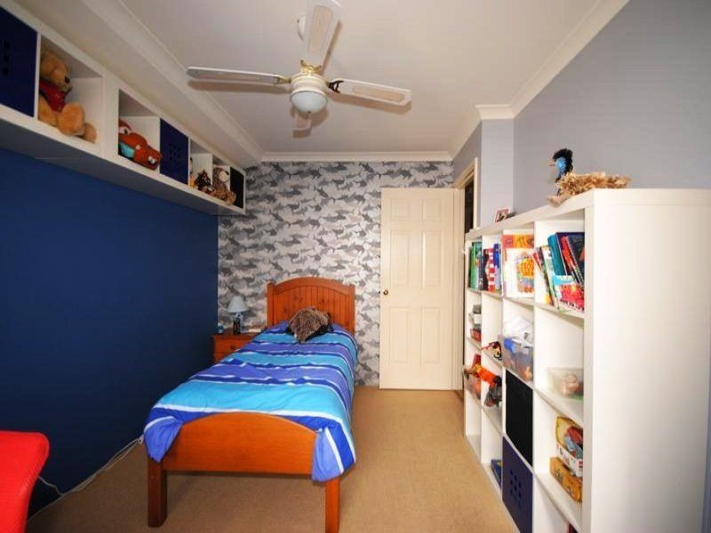5 Kuta Lane, Halls Head WA 6210