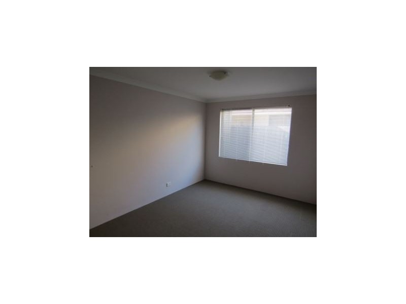 111 Hudson Drive, Dudley Park WA 6210