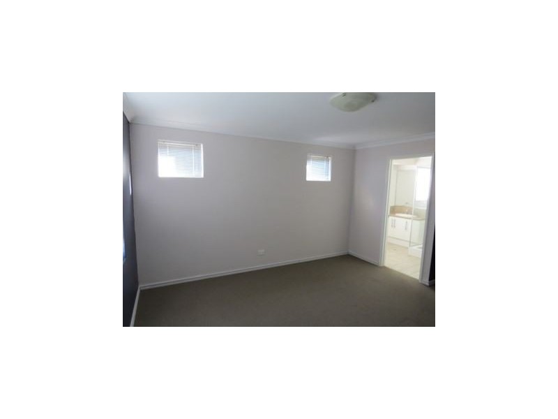 111 Hudson Drive, Dudley Park WA 6210