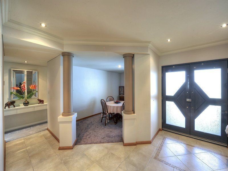 6 Guillardon Terrace, Madora Bay WA 6210