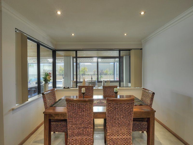 6 Guillardon Terrace, Madora Bay WA 6210