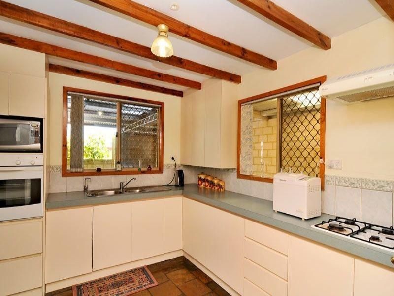 10 Asteria court, Silver Sands WA 6210