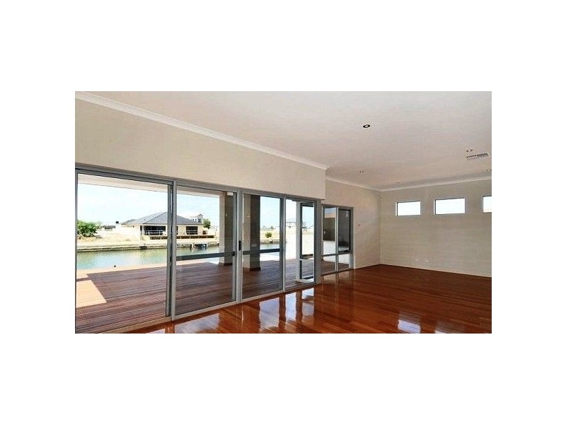 9 Twilight Court, Dudley Park WA 6210