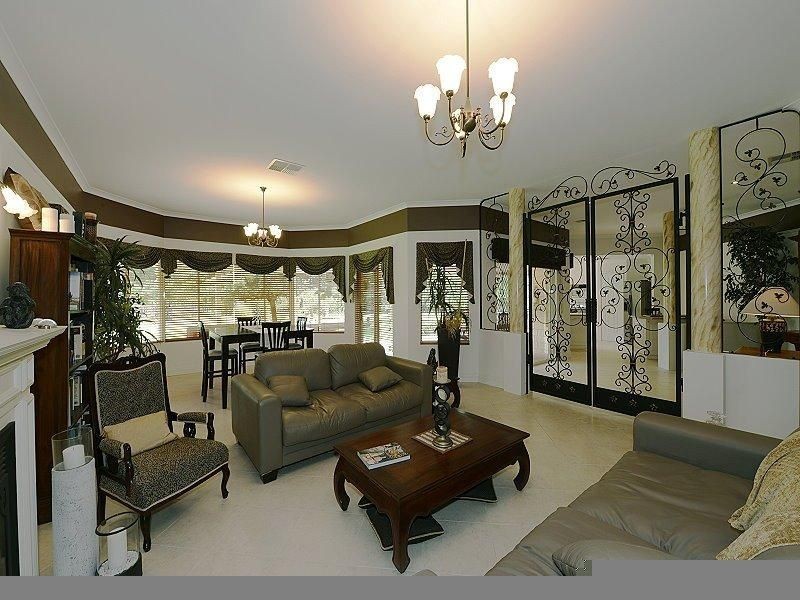 15 Green Grove Circle, Pinjarra WA 6208