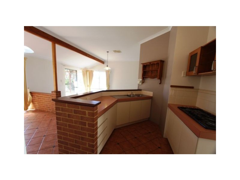 13 Cuvier Place, San Remo WA 6210