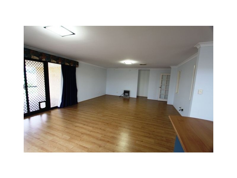 4 Jubata Gardens, Dudley Park WA 6210