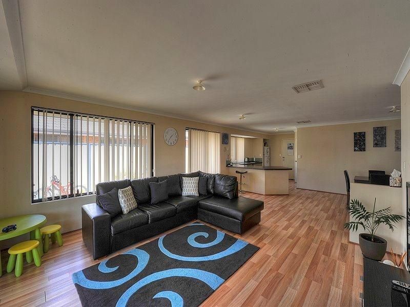 5 Caslano Way, Meadow Springs WA 6210