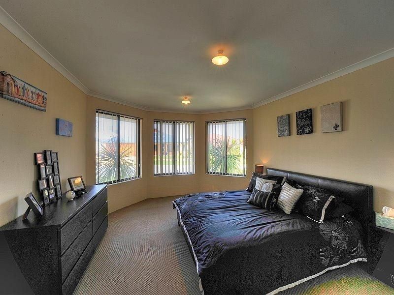 5 Caslano Way, Meadow Springs WA 6210