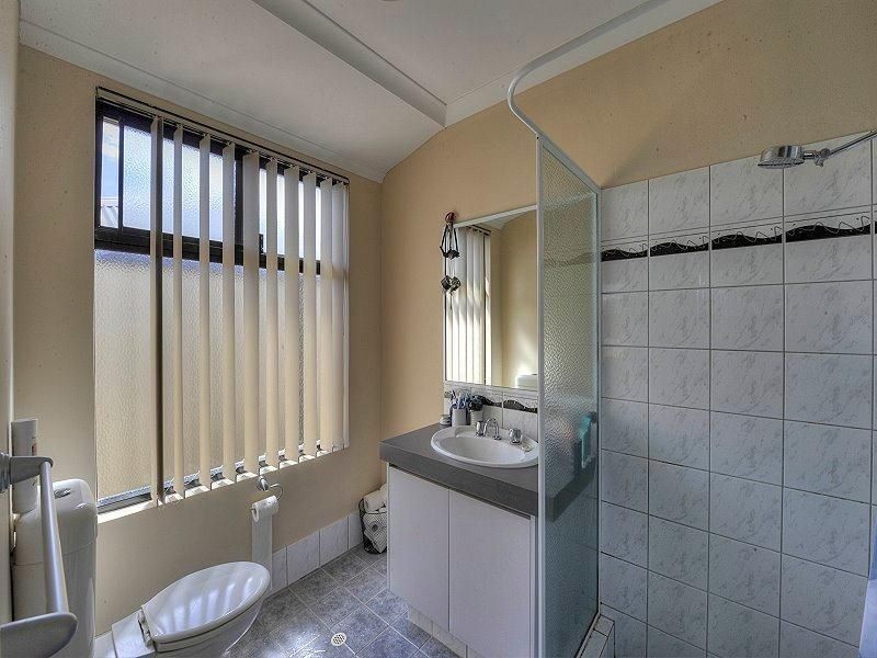 5 Caslano Way, Meadow Springs WA 6210