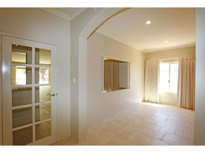 8 Georgette Court, Falcon WA 6210