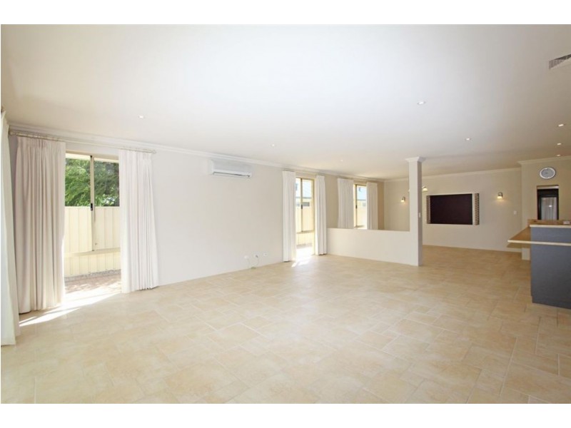 8 Georgette Court, Falcon WA 6210