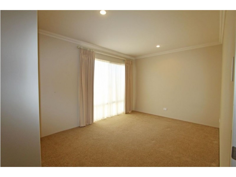 8 Georgette Court, Falcon WA 6210