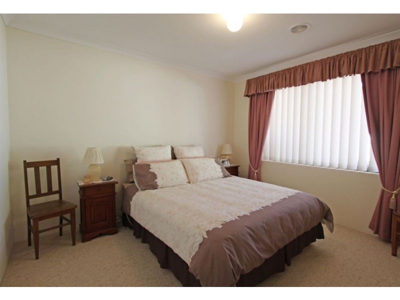 37 Janice Avenue, Falcon WA 6210