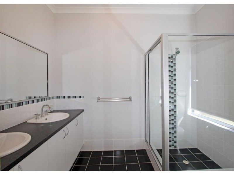 4 Joshua Carrol Street, Madora Bay WA 6210