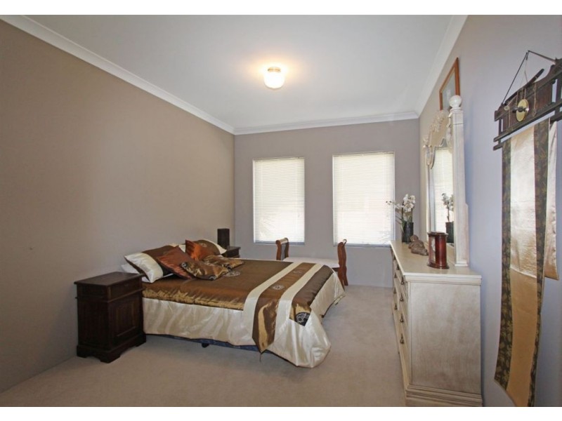 4 Joshua Carrol Street, Madora Bay WA 6210