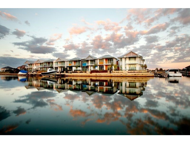 LOT 995 Waterlily Drive, Dudley Park WA 6210