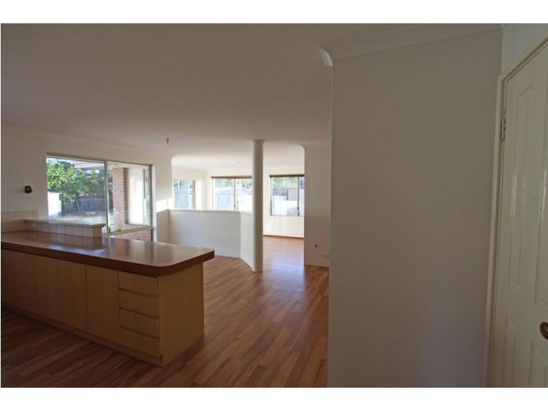 5 Roma Court, Dawesville WA 6211