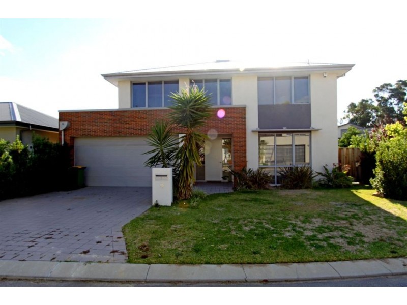 16 Malone Loop, Meadow Springs WA 6210