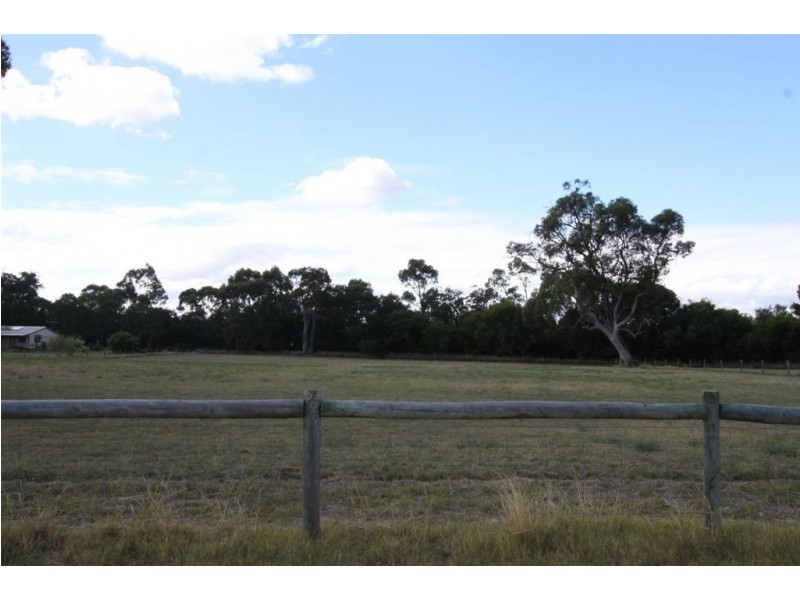 63 Thomasfield Place, Ravenswood WA 6208