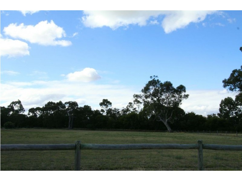 63 Thomasfield Place, Ravenswood WA 6208