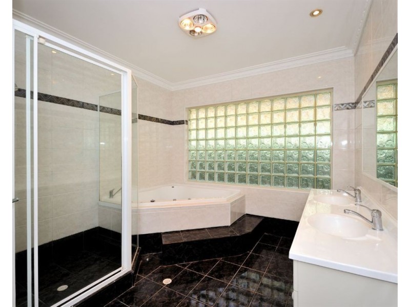 55 Ronsard Drive, San Remo WA 6210