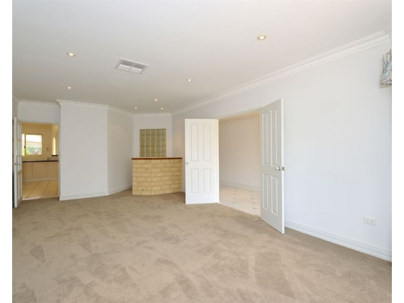 55 Ronsard Drive, San Remo WA 6210