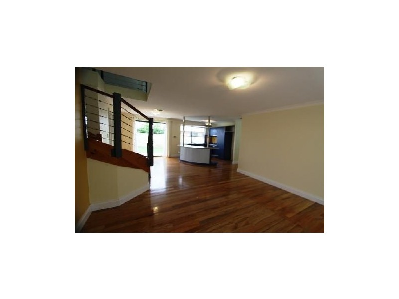 17 onslow court, Erskine WA 6210