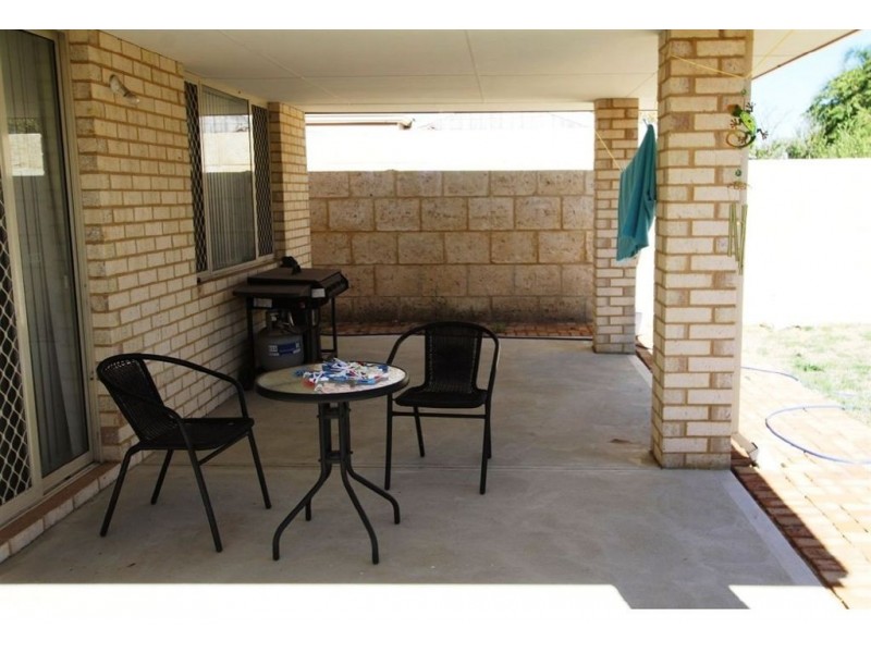 9A Eden Street, Dudley Park WA 6210