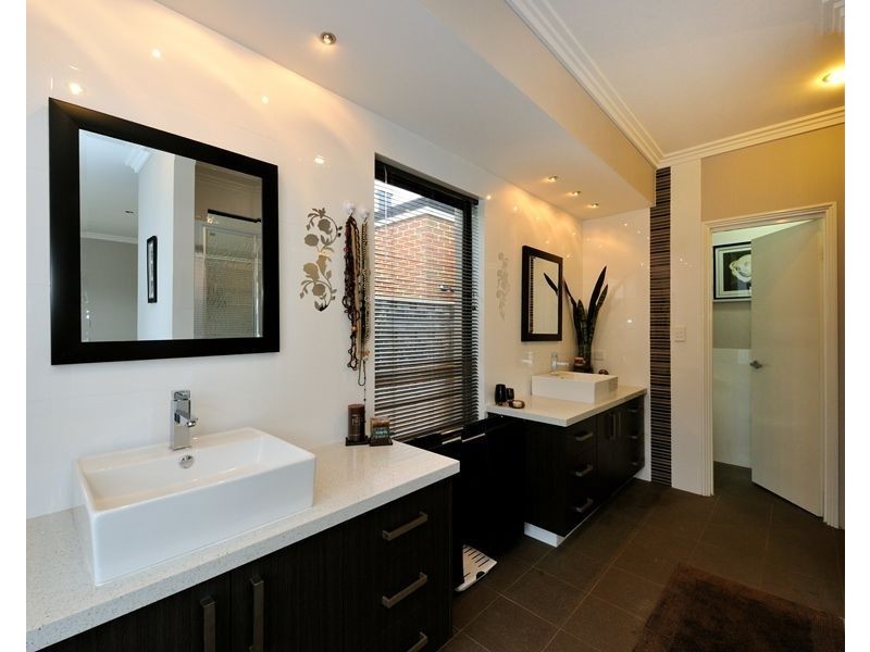 12 Cordia Way, Halls Head WA 6210