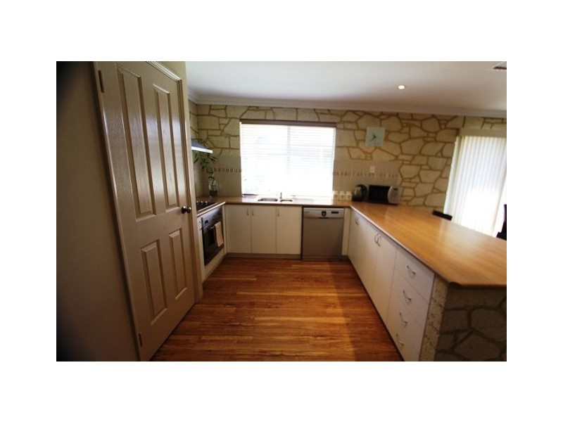 10 Jolly Rambler Turn, Ravenswood WA 6208