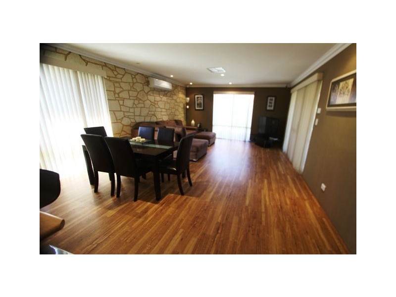 10 Jolly Rambler Turn, Ravenswood WA 6208