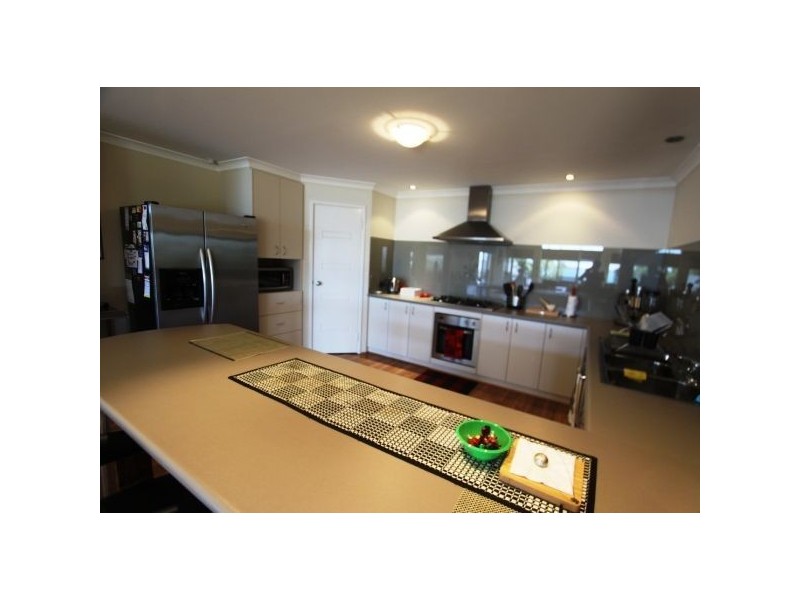 25 Estuary Heights, Mandurah WA 6210