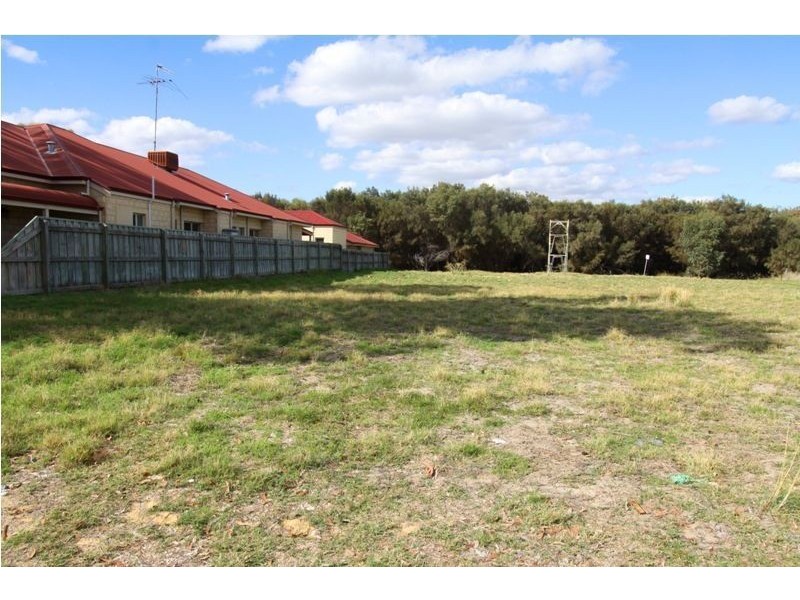 38 Macquarie Drive, Coodanup WA 6210